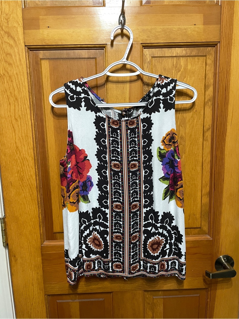 Rachel Zoe Sleeveless Floral Scroll Print Blouse Wooden Buttons Resortwear, L